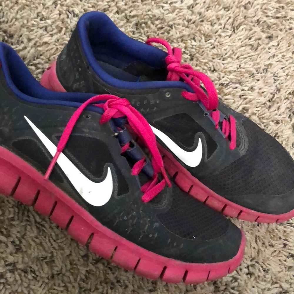 Niki running shoes